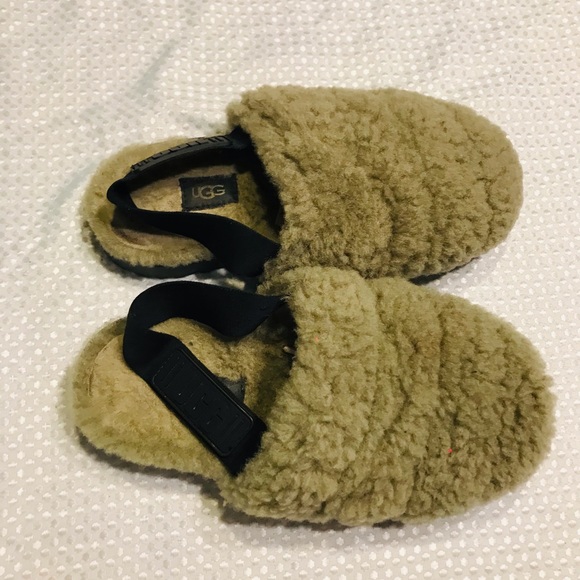 Ugg slippers - Picture 2 of 7